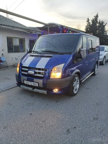 Ford Tourneo-9