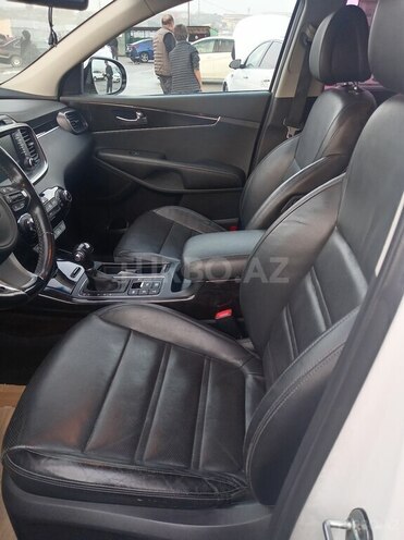 Kia Sorento-7
