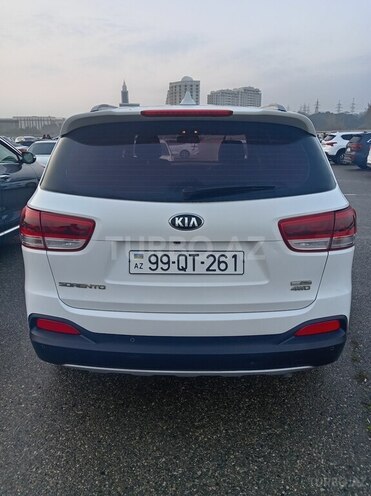 Kia Sorento-10