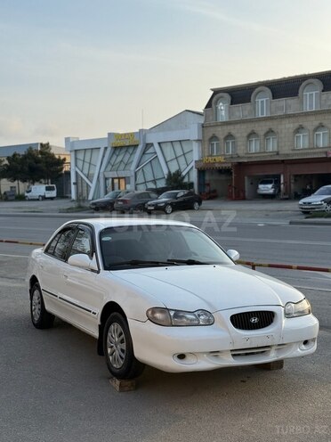 Hyundai Sonata-1