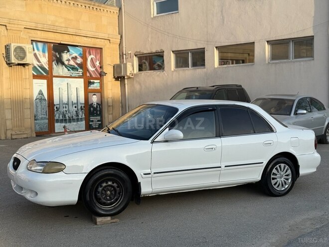 Hyundai Sonata-8