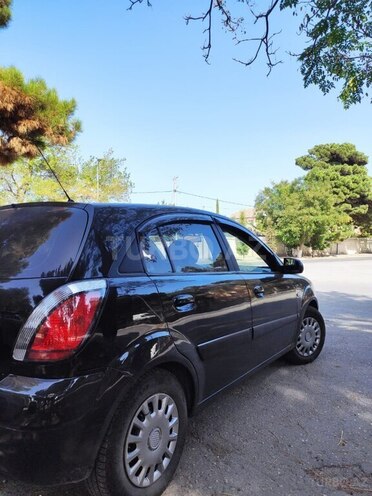 Kia Rio-2