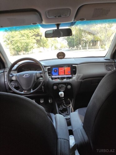 Kia Rio-4
