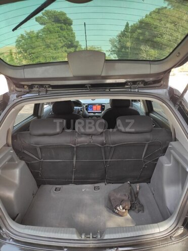 Kia Rio-9