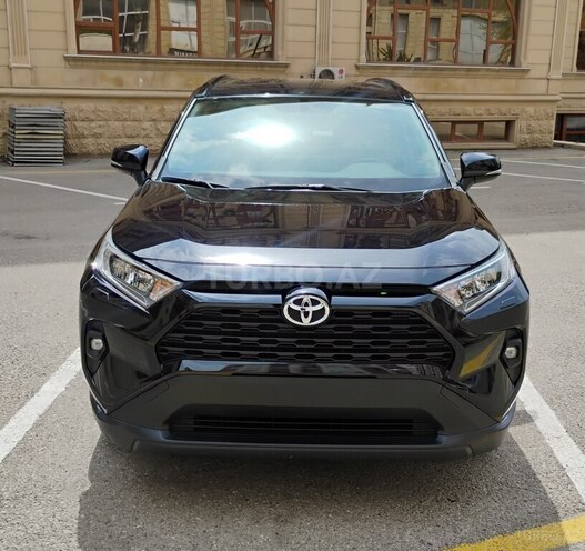 Toyota RAV4-1