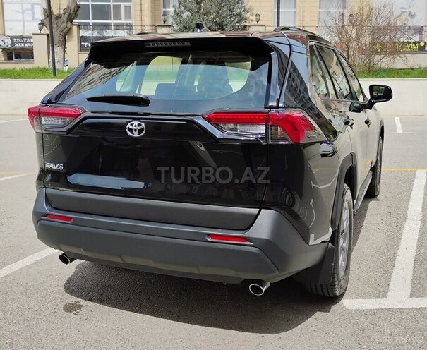 Toyota RAV4-5