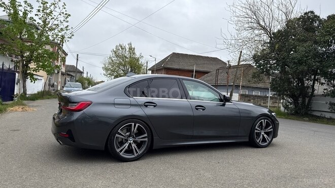 BMW 330-11