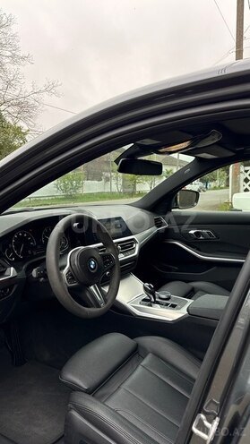 BMW 330-15