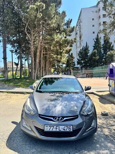 Hyundai Elantra-1
