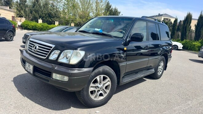 Lexus LX 470-4