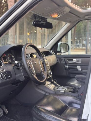 Land Rover Discovery-5