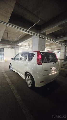 Nissan Note-7