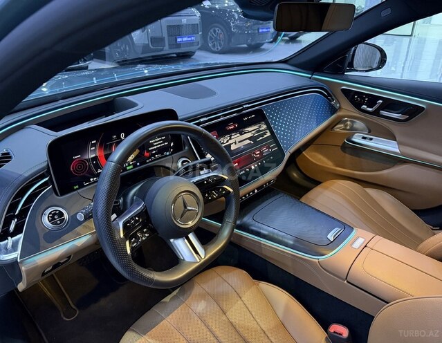 Mercedes E 300 e 4MATIC-10