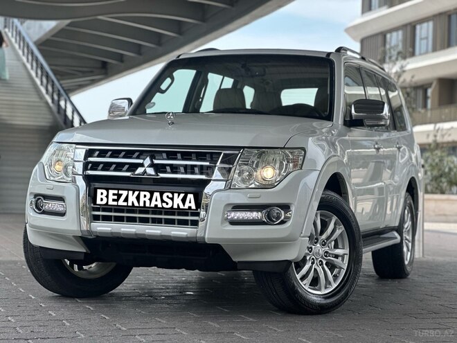 Mitsubishi Pajero-8