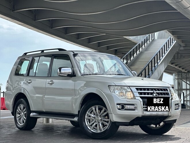 Mitsubishi Pajero-2