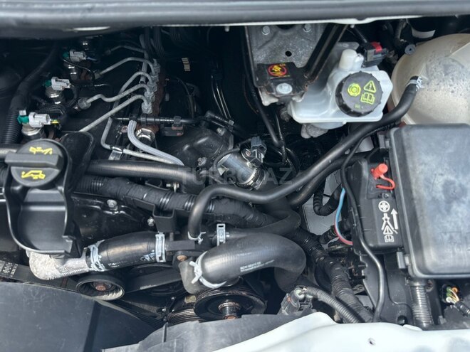 Ford Transit-14