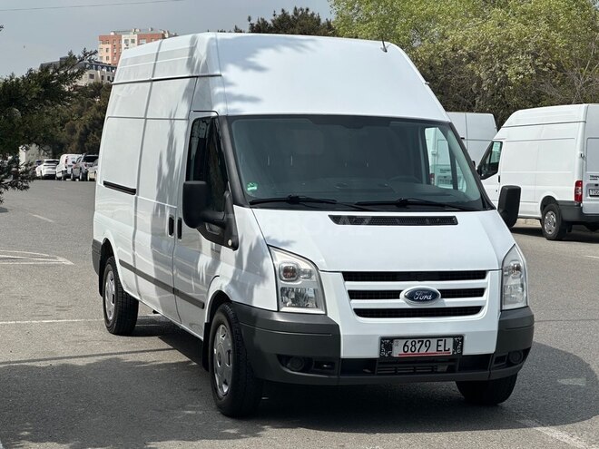 Ford Transit-3