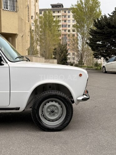 LADA (VAZ) 21011-8