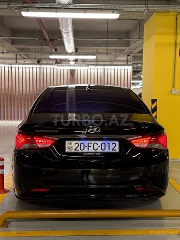 Hyundai Sonata-2