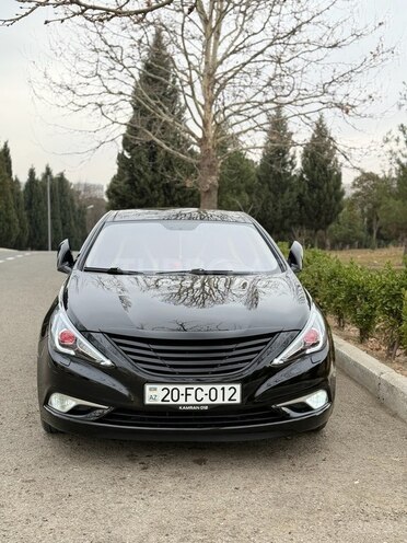 Hyundai Sonata-9