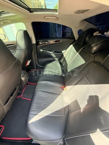 Hyundai Sonata-19