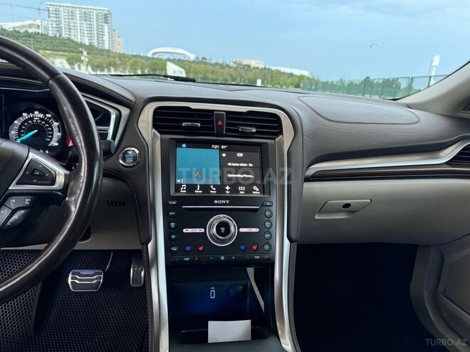 Ford Fusion (North America)-3