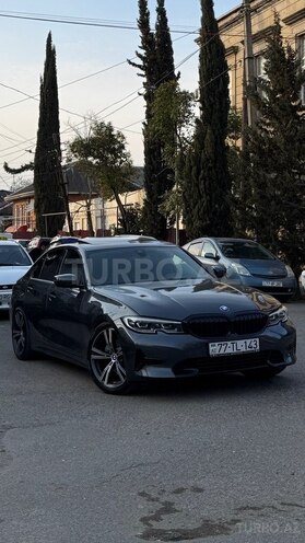 BMW 330-1