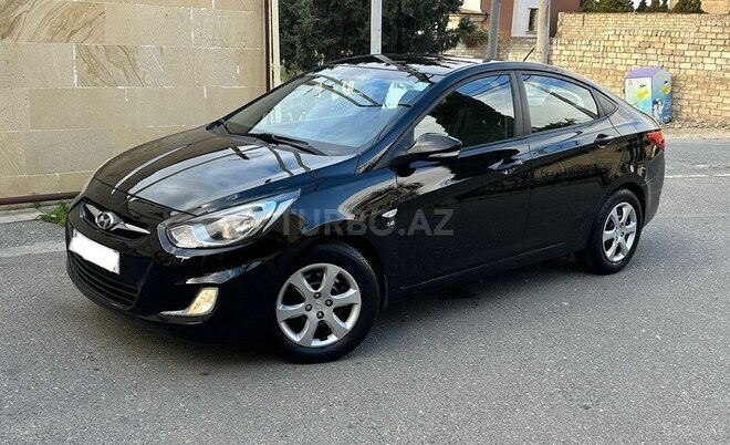 Hyundai Accent-3