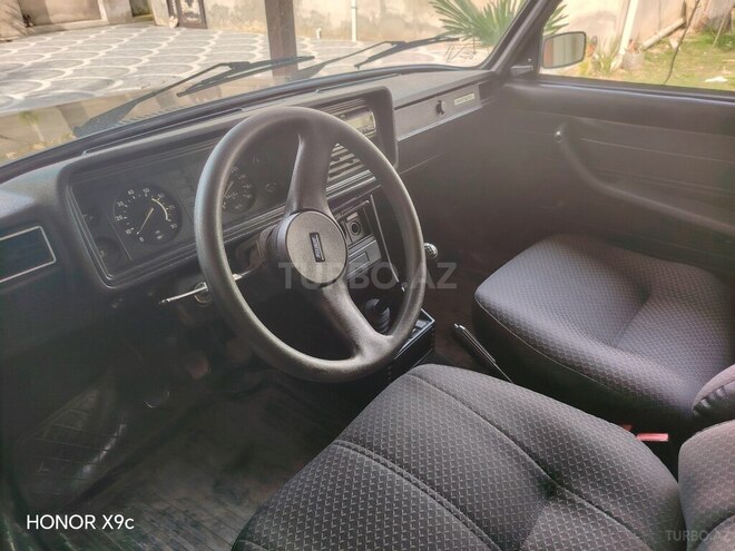LADA (VAZ) 2107-3