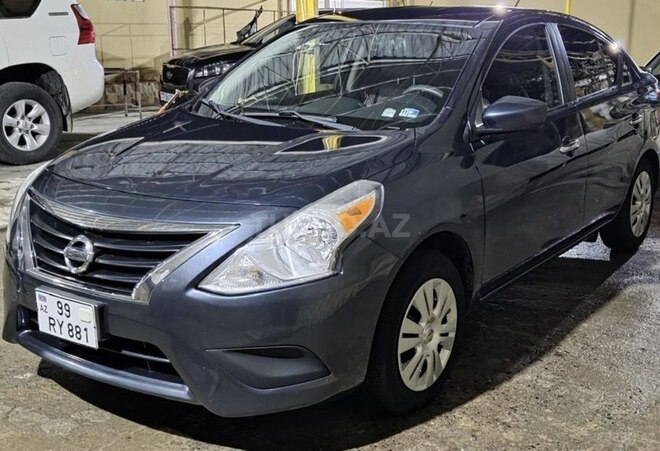 Nissan Versa-4