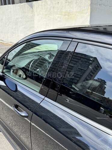 Porsche Macan-12