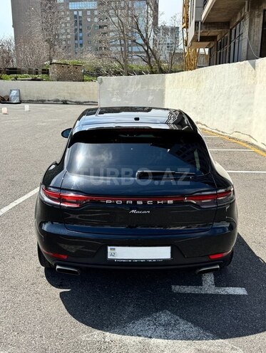 Porsche Macan-6