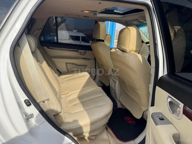 Hyundai Santa Fe-9
