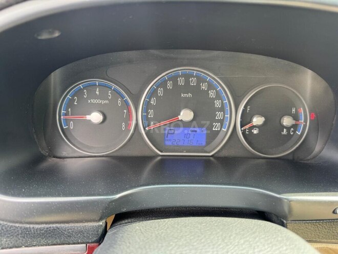Hyundai Santa Fe-8