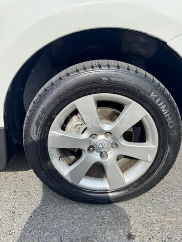 Hyundai Santa Fe-12