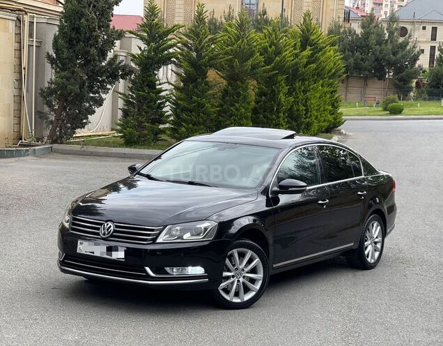Volkswagen Passat-1