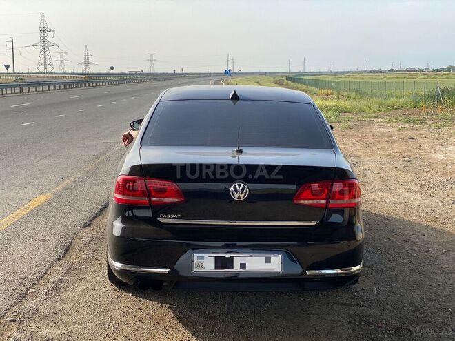 Volkswagen Passat-2