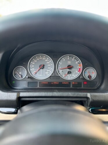 BMW X5-8