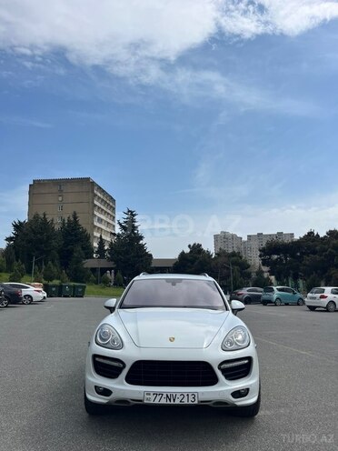 Porsche Cayenne-3