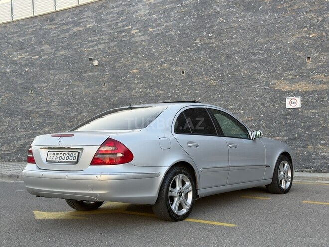 Mercedes E 220-6