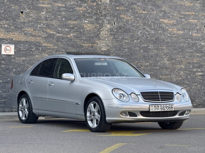 Mercedes E 220-2