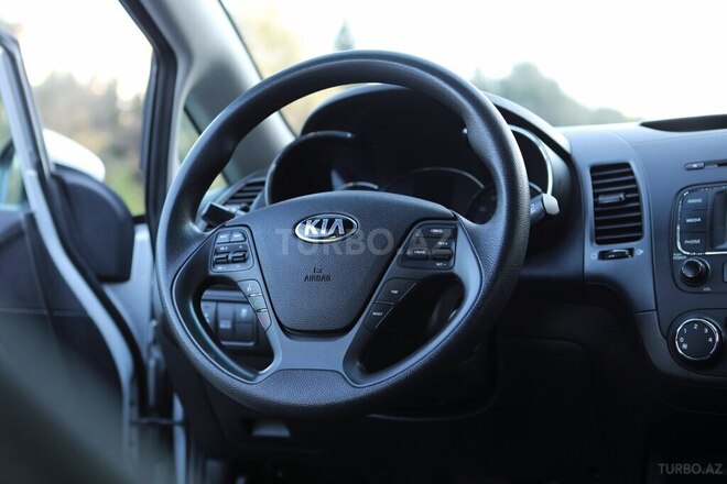 Kia Forte-10