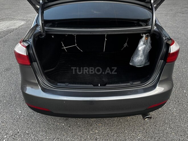 Kia Cerato-7