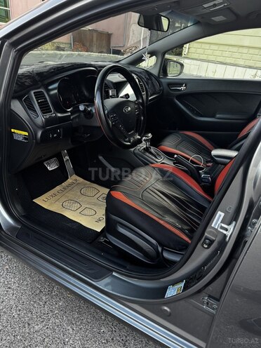 Kia Cerato-9