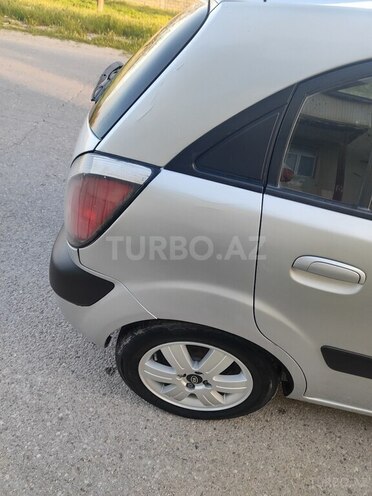 Kia Rio-3