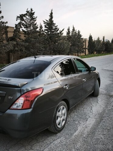 Nissan Versa-7