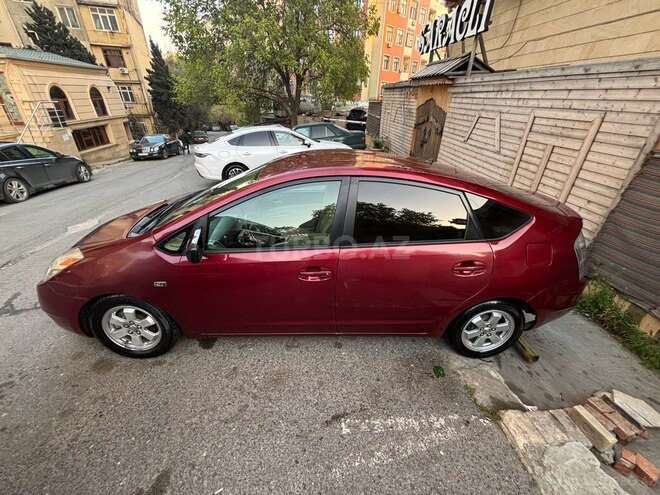 Toyota Prius-4