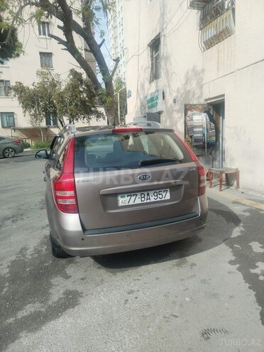 Kia Ceed SW-3