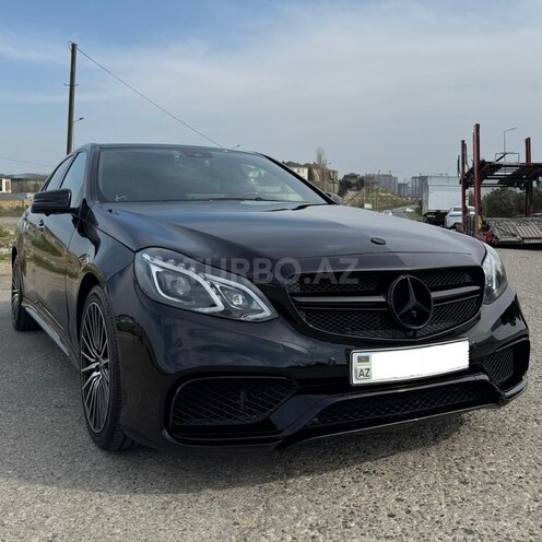Mercedes E 350 4MATIC-1