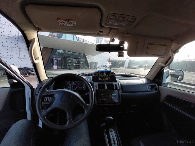 Mitsubishi Pajero io-8